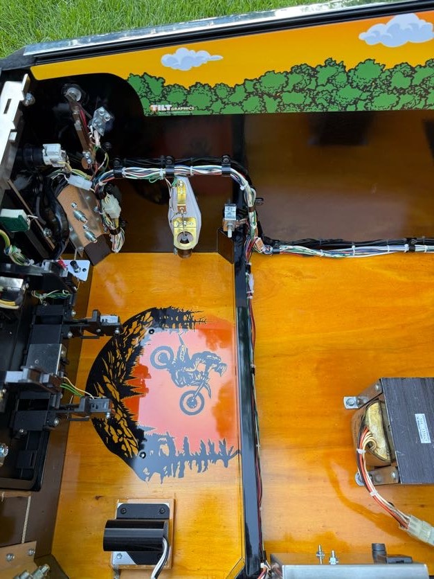 High End Pins restoration detail